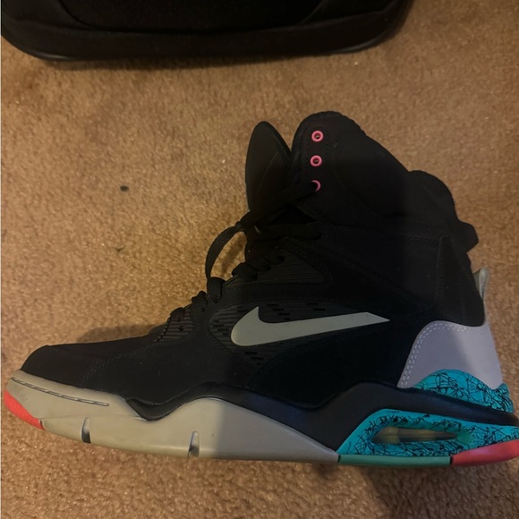 100% Authentic 2014 AIR COMMAND FORCE ‘SPURS’ - Picture 9 of 10